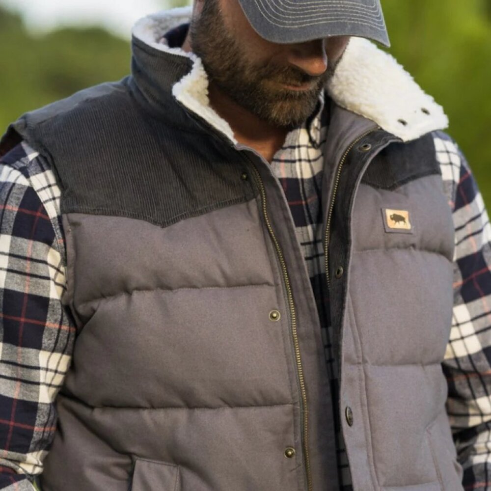 Buffalo Jackson Vest w/ Sherpa Collar size large NWOT